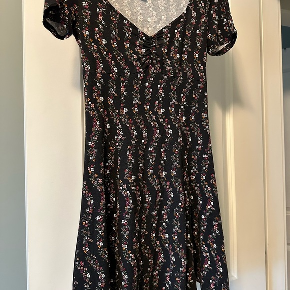 Floral Black Dress - Picture 3 of 6